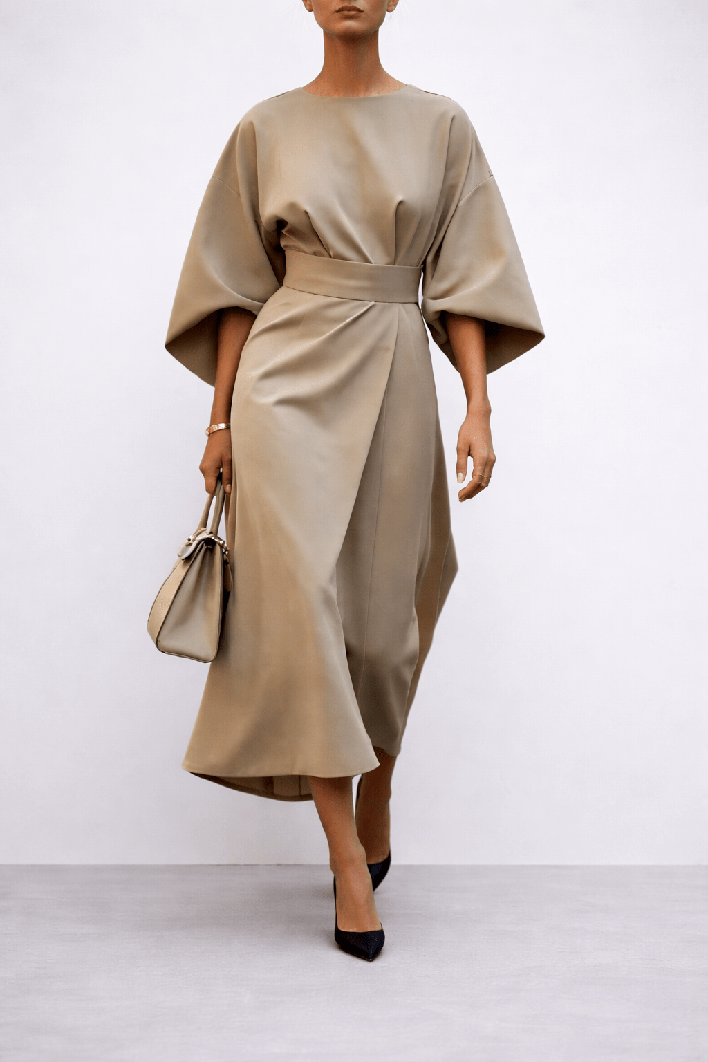 Lorraine™ | Robe longue ceinturée et raffinée - LUNÆVE